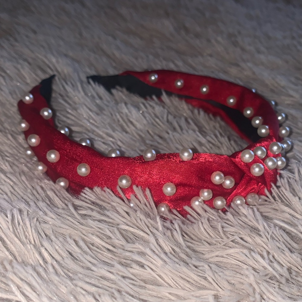 New red pearls headband - Picture 4 of 5
